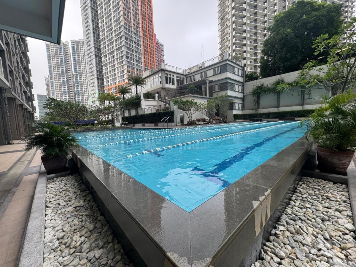 2br Type W View Sheridan Apartment *