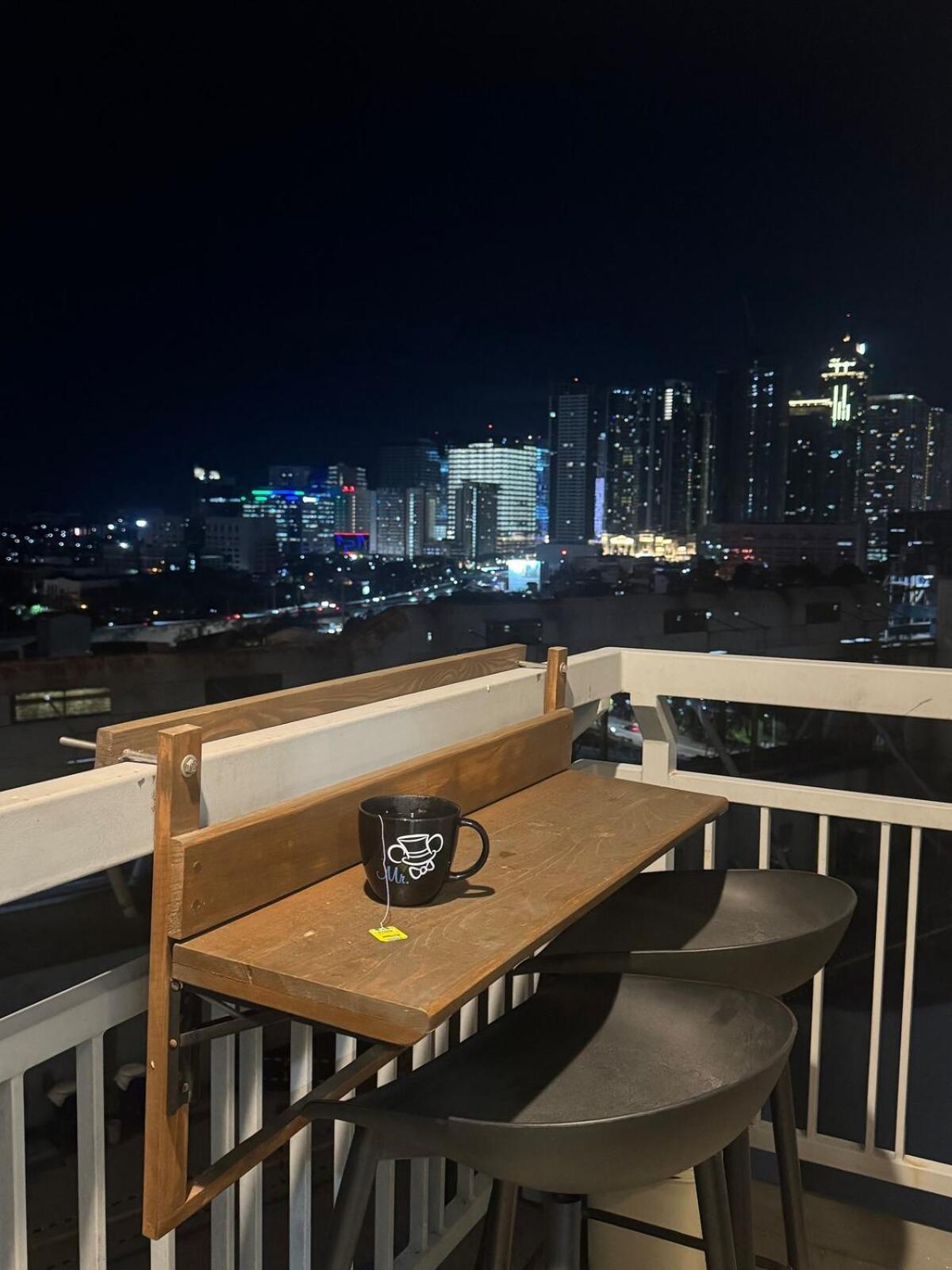 2br Type W View Sheridan Apartment *