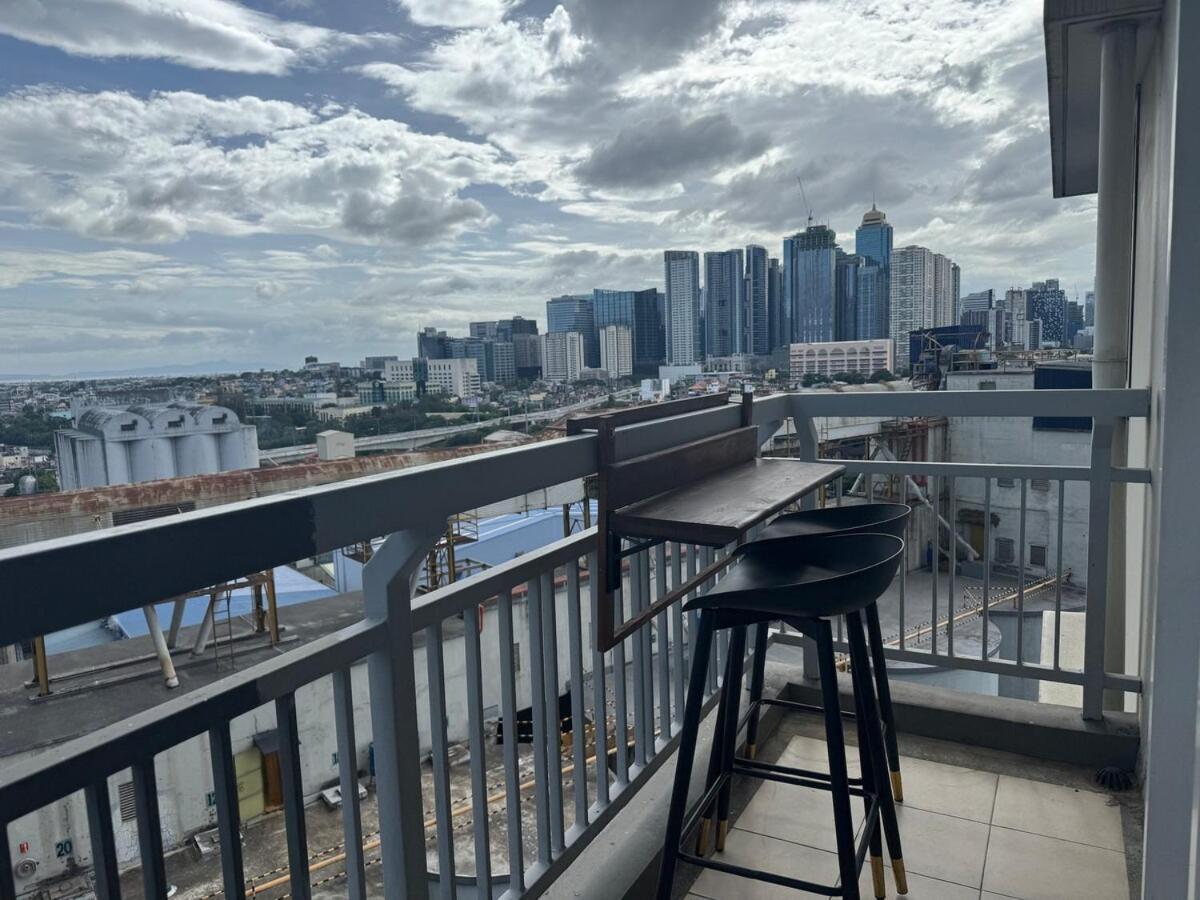 Apartment 2br Type W View Sheridan *