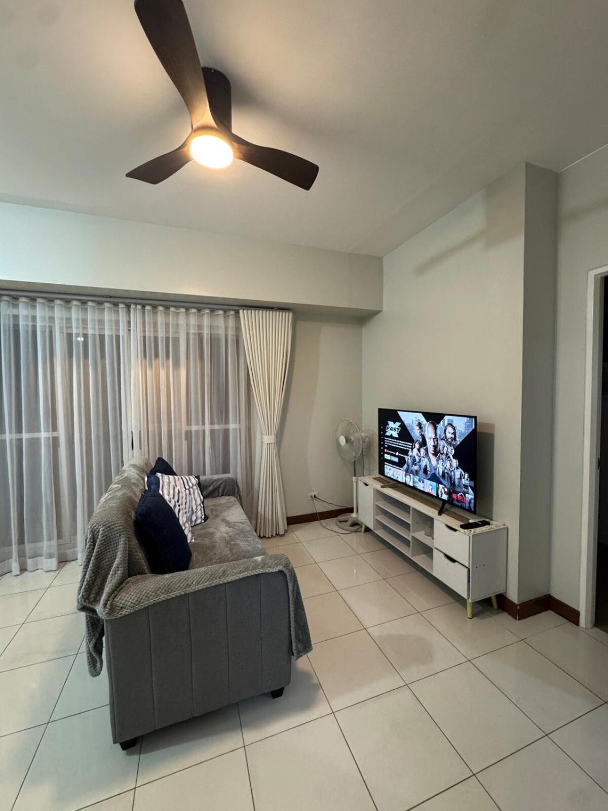2br Type W View Sheridan Apartment *